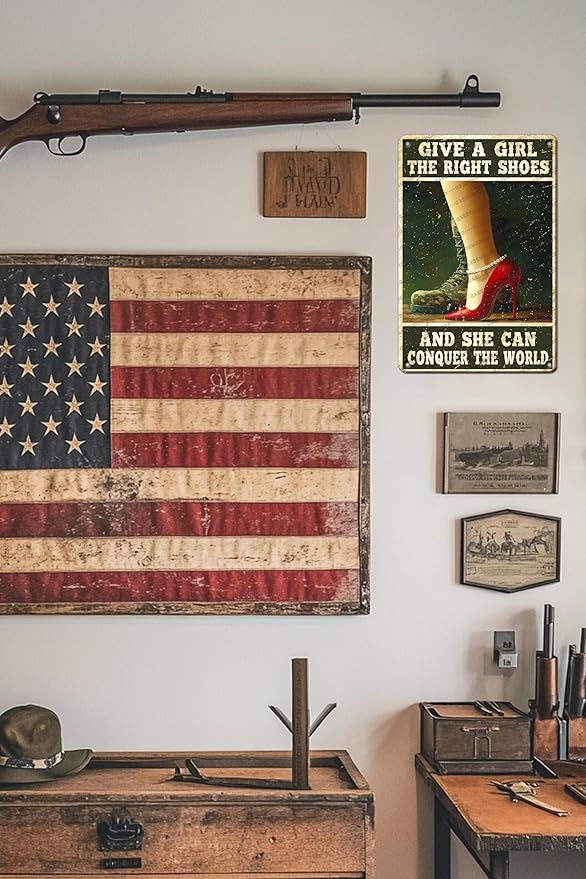 Funny Retro Vintage Veteran Metal Sign Female Veteran Give A Girl The Right Shoes Military Metal Poster Home Kitchen Bar Pub Garden Garage Aluminium Sign Art Wall Decor 16x12 Inch