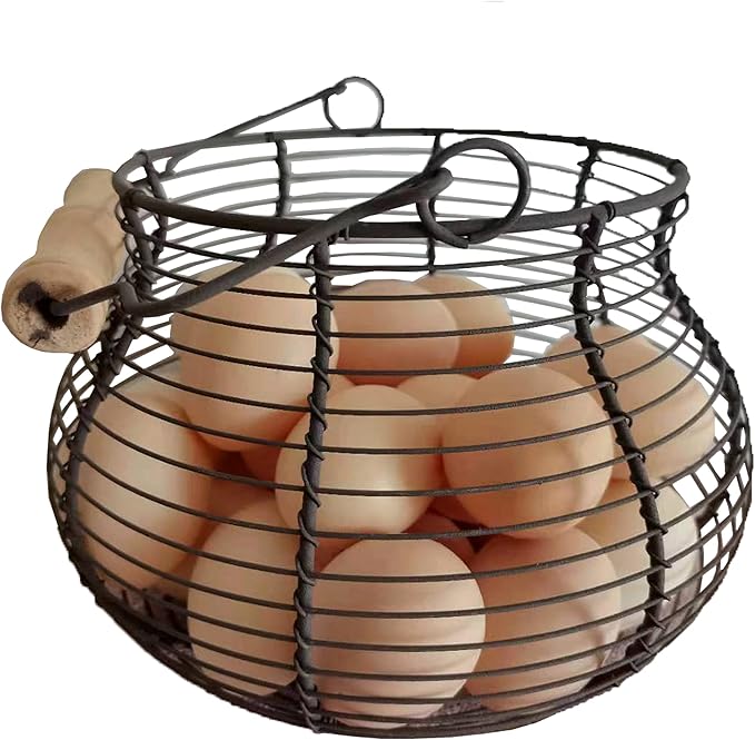 LINCOUNTRY. Farmhouse Wire Egg Baskets for Gathering Fresh Egg With Handle, Round Metal Chicken Egg Collecting Basket Countertop Holder Vintage Style for Kitchen