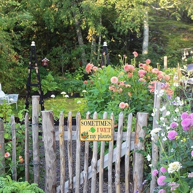 Metal Garden Signs for Outside Decor Funny Rustic Plant Lover Gifts Sometimes I Wet My Plants Sign Bathroom Wall Art Farmhouse Yard Sign Weatherproof Outdoor Home Gardening Decorations 8x12 Inch