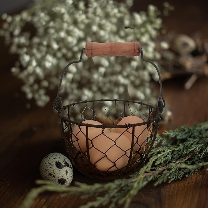 Small Wire Egg Collecting Basket with Handle, Mini Rustic Farmhouse Chicken Wire Egg Basket for Gathering Fresh Eggs from Coop, Vintage Countertop Holder for Easter Egg Hunt, 2 PCS