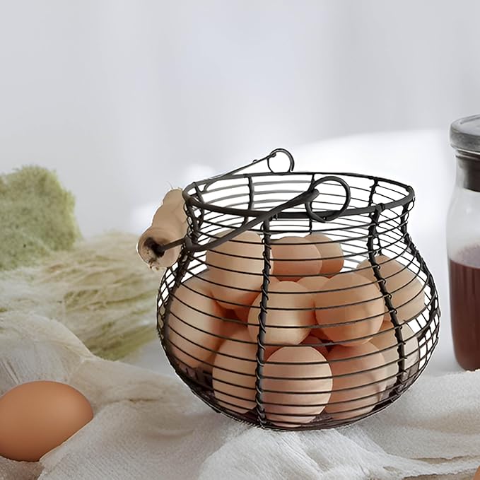 LINCOUNTRY. Farmhouse Wire Egg Baskets for Gathering Fresh Egg With Handle, Round Metal Chicken Egg Collecting Basket Countertop Holder Vintage Style for Kitchen