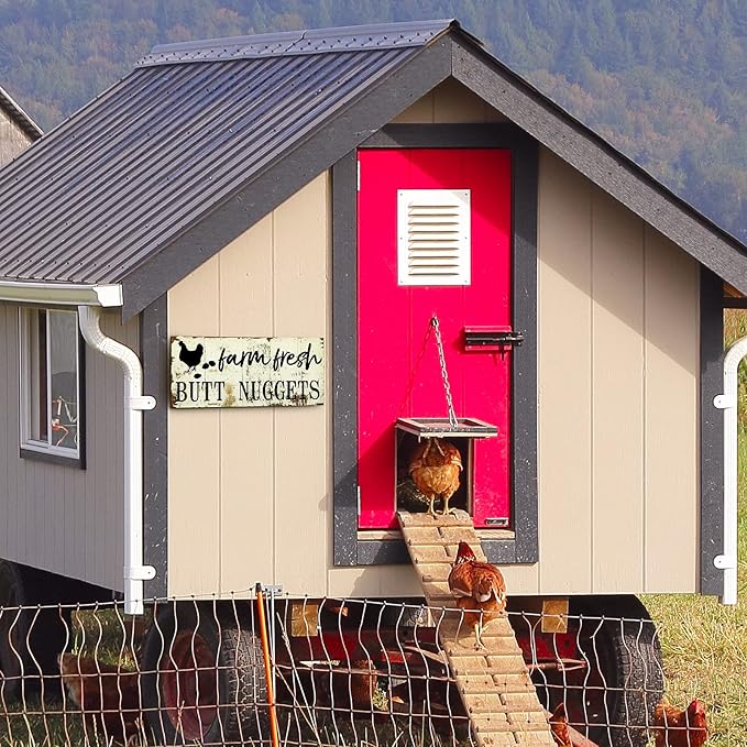 Farm Fresh Chicken Wall Decor Chicken Coop Sign Accessories Rustic Hen House Deco Farmhouse Wooden Door Decoration for Home Kitchen Decoration(Vintage Color)