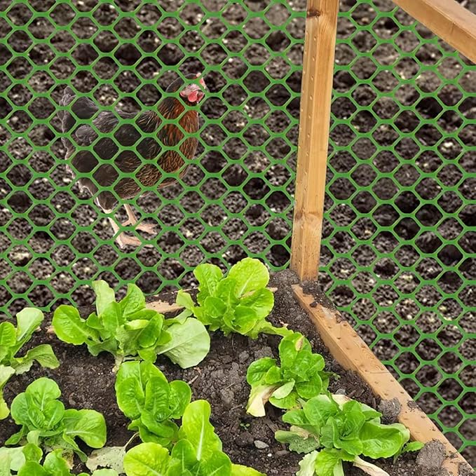 vensovo Plastic Wire Mesh 16IN x 33FT Roll - Green Chicken Wire Fencing for Poultry, Gardening Barrier, Balcony Guard for Cats and Dogs, Floral Craft Mesh with 60 Zip Ties