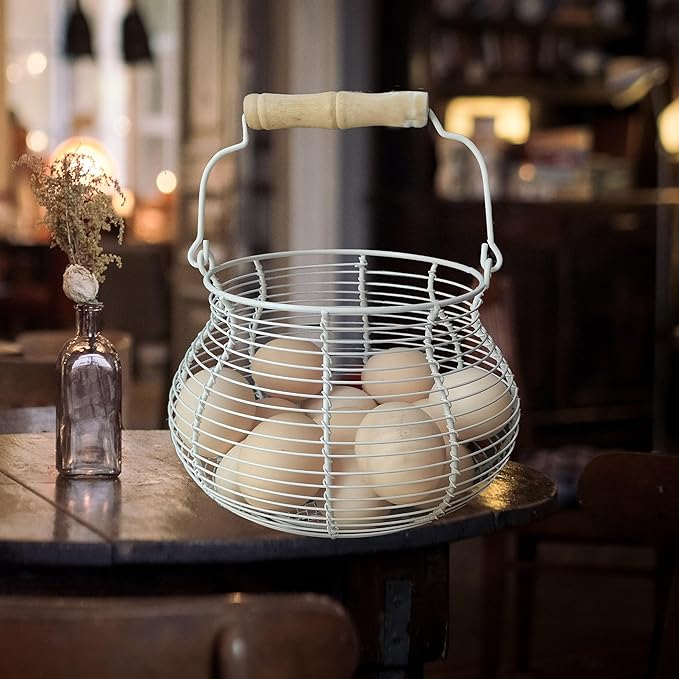 LINCOUNTRY.Chicken Egg Basket for collecting Eggs,Farmhouse Wire Egg Basket for Gathering Fresh Eggs with Handle Vintage Cream Metal Basket for Countertop Kitchen Storage