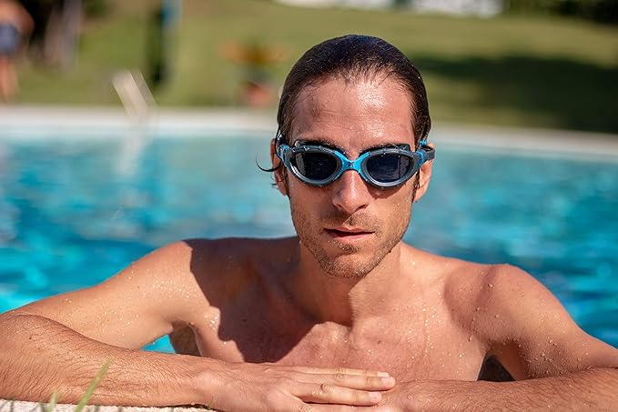 Zoggs Adult Unisex Predator Flex Anti-Fog UV Protection Curved Lens Ultra-Fit Gasket Quick-Adjust Swimming Goggles, 461041