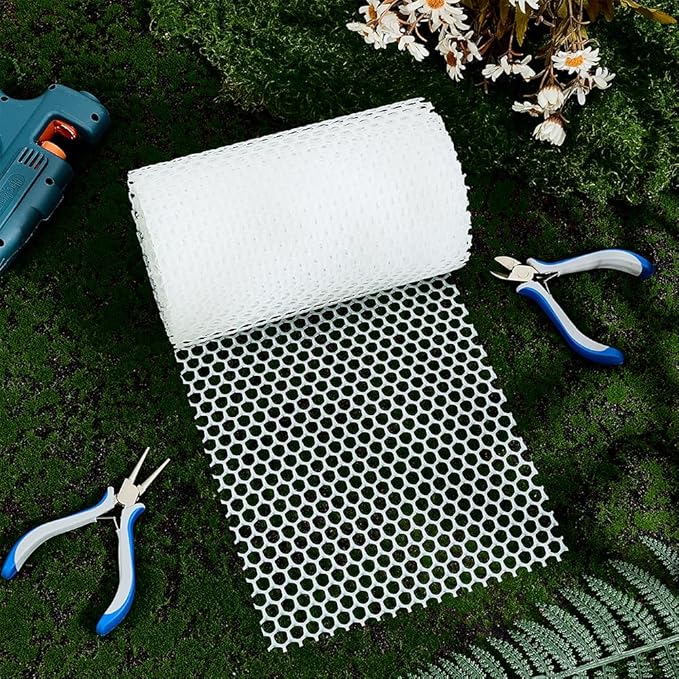 OLYCRAFT 16.4Ftx8 Inch White Plastic Chicken Wire Fence Mesh Poultry Fencing with Cable Tie Protective Fence Net Hexagonal Fencing Wire Plastic Mesh Anti-Fall Net for Gardening Floral Chicken Netting