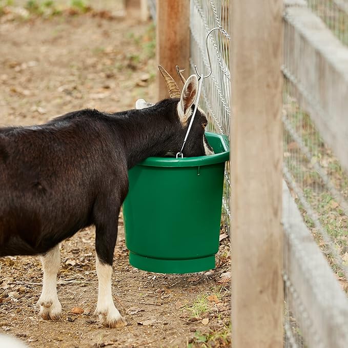 Farm Innovators FB-80 Heated Flat-Back Plastic Bucket, Hanging Water Bucket with Built-in Thermostat and 70W Cord, 3 Gallons