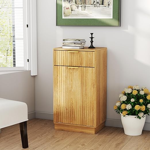 19 Inch Single 10 Gallon Wood Grain Tilt-Down Trash Can Cabinet with Storage Drawer,Wood Grooved Recycling Cabinet with Wave Texture Hidden Pull-Out Trash Can for Kitchen,Bathroom (Oak-02)