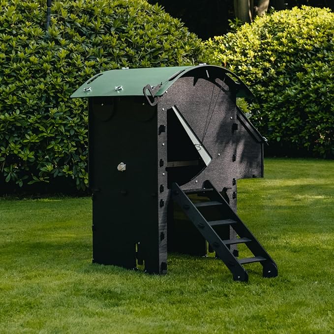 Small Raised Chicken Coop 2-3 Chickens - 25yr Lifespan Chicken Coop for 3 Chickens Or 5 Bantams | 1 Rounded Perch for Chickens & Hens to Roost | Raised Hen House for Poultry with 1 Nesting Box & Ramp