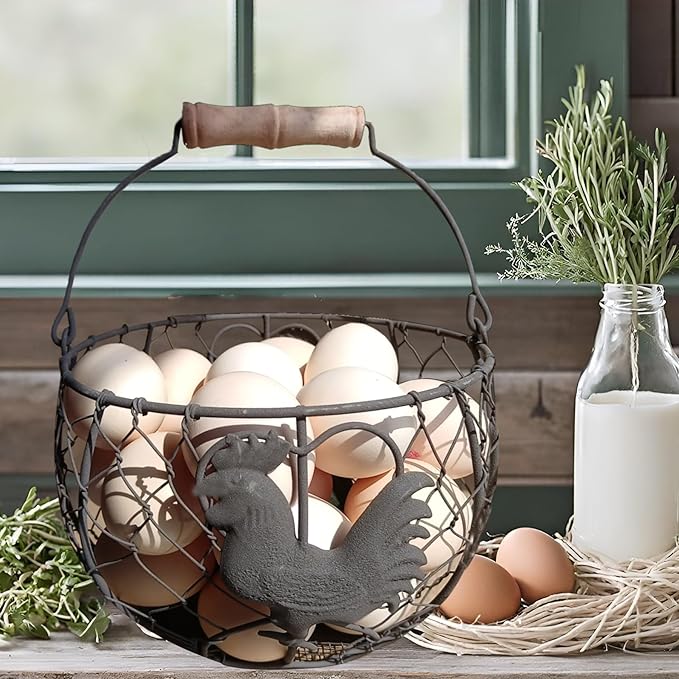LINCOUNTRY. Wire Chicken Egg Basket for Gathering Fresh Eggs,Round Metal Egg Collecting Basket with Handle for Farmhouse Countertop Storage, Rustic Rooster Kitchen Décor Gift