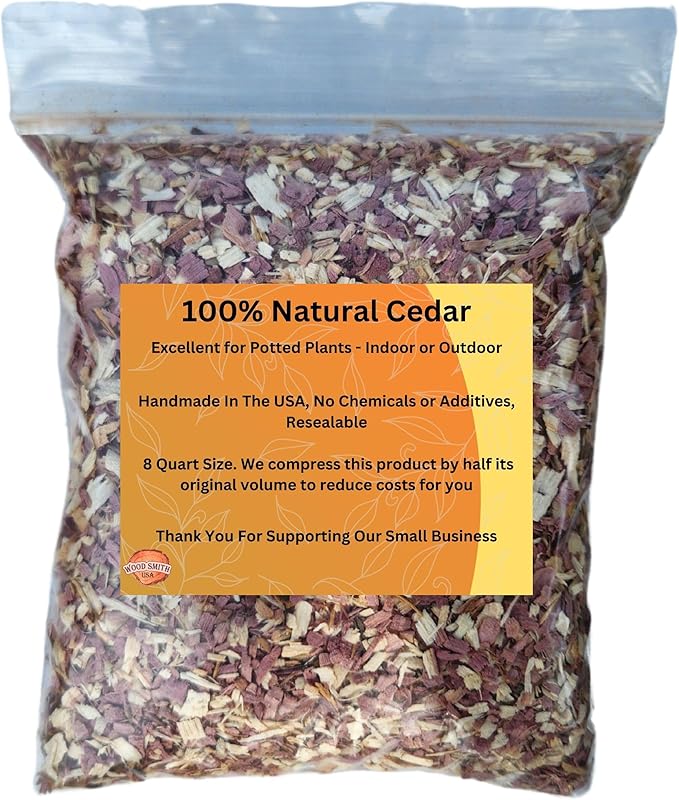 100% Natural Cedar Chips | Mulch | Great for Outdoors or Indoor Potted Plants | Dog Bedding | Pleasant Earthy Smell 8 Quarts