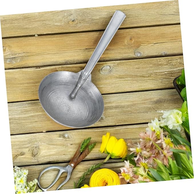 Iron Water Ladle Feed Scoop Smooth Surface Versatile Farming Tool for Household Use