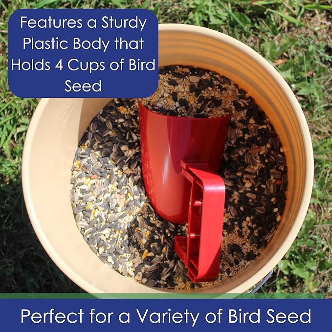 Bird Seed Scoop, Quick Release Plastic Scoop for Ease in Filling Bird Feeders, Holds 4 Cups of Seed