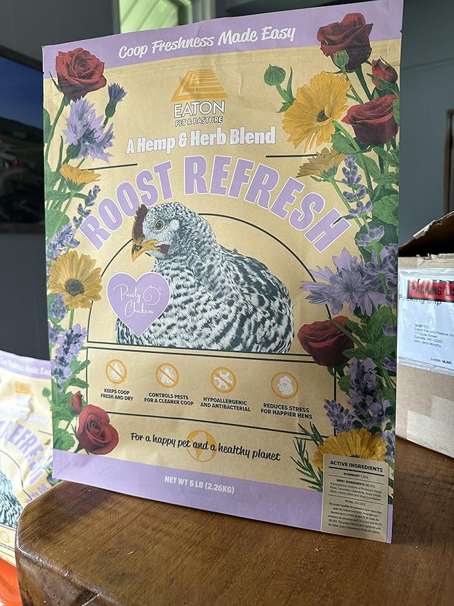 Eaton Pet and Pasture Roost Refresh, Aromatic Herb and Hemp Blend, Odor Eliminator, Coop Freshness Made Easy, 5LB