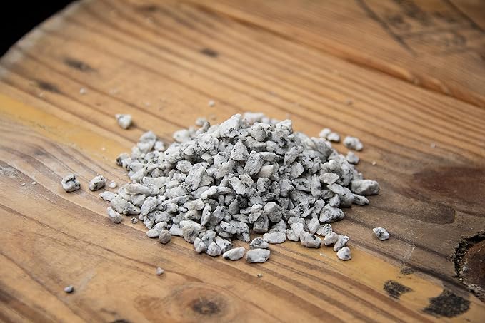 New Country Organics | Flock Perfect Layer/Developer Grit for Chickens and Other Poultry to Help aid in Digestion | 8 lbs