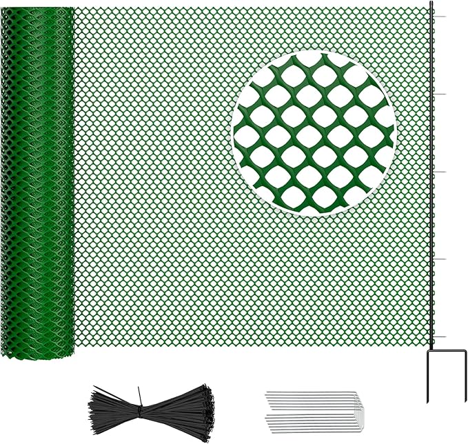 DoCred Plastic Fence with Stakes, 39.4in x 82ft Portable Poultry Fencing Net Mesh for Chickens & Dog, Temporary Gardening Fence Pet Barrier for Backyards, Vegetable Gardens, Lawn & Outdoor Decoration