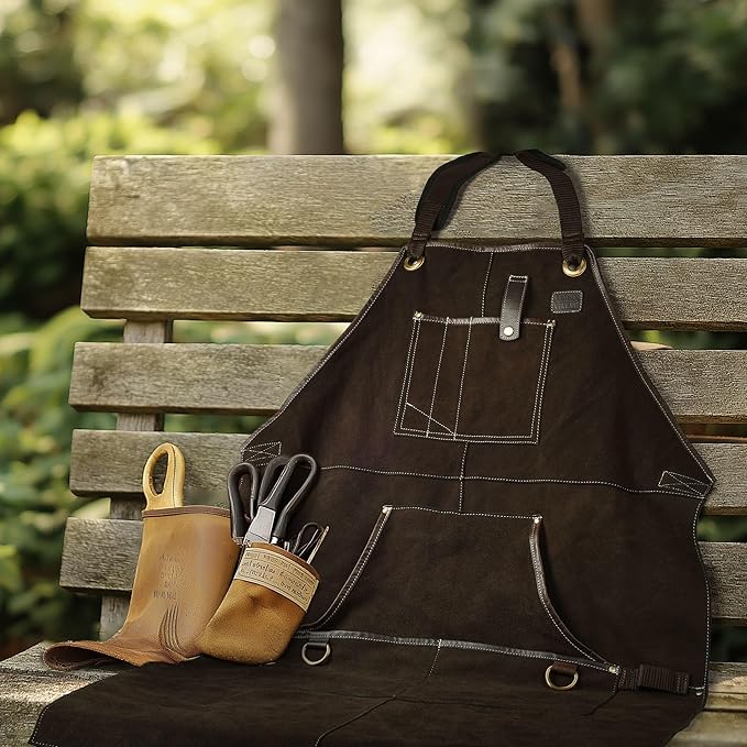 LEATHER VILLAGE Work Apron - Heavy Duty Woodworking Apron for Men with Tool Pockets for Woodworkers, Blacksmiths, Carpenters – Brown Color (Size M to XXL)