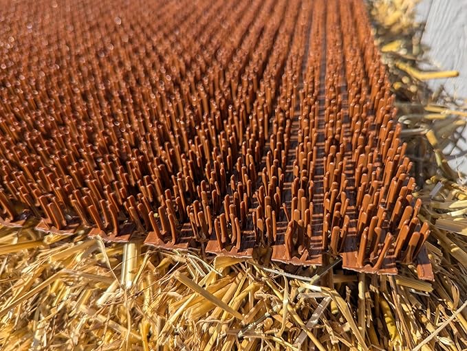 Hen's Choice™ - NestTurf Chicken Nesting Box Pad | Washable Plastic Nesting Box Liner | Chicken Bedding for Coop (47 5/8" x 96")