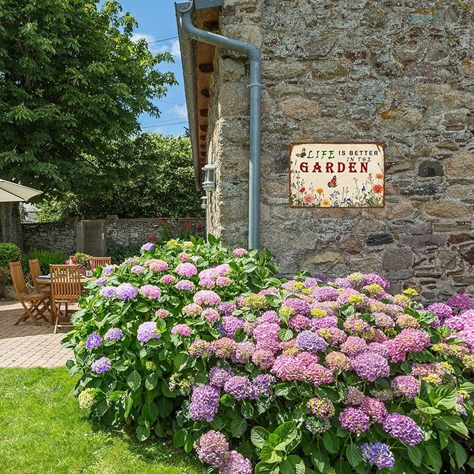 Funny Tin Sign Life Is Better In The Garden Metal Sign Retro Wall Decor for Garden Yard Outdoor Farmhouse Home 12×8 Inch