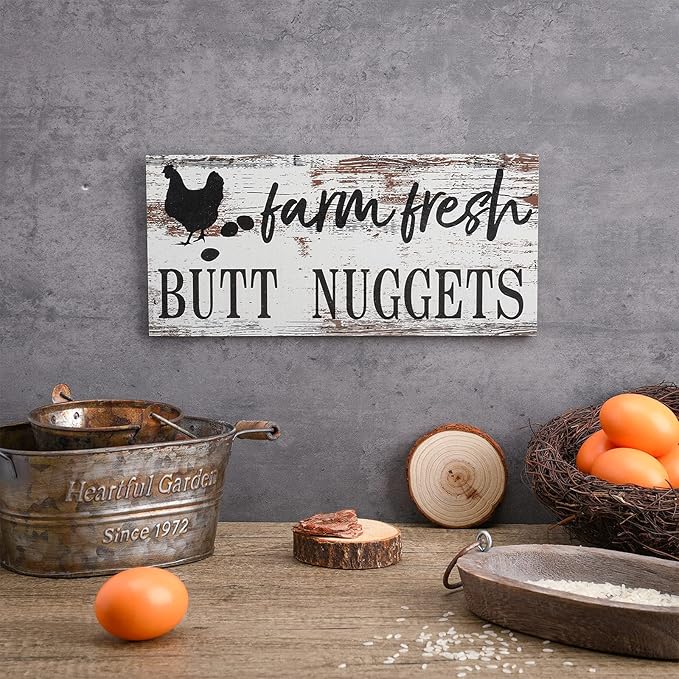 Farm Fresh Chicken Wall Decor Chicken Coop Sign Accessories Rustic Hen House Deco Farmhouse Wooden Door Decoration for Home Kitchen Decoration(Retro Color)