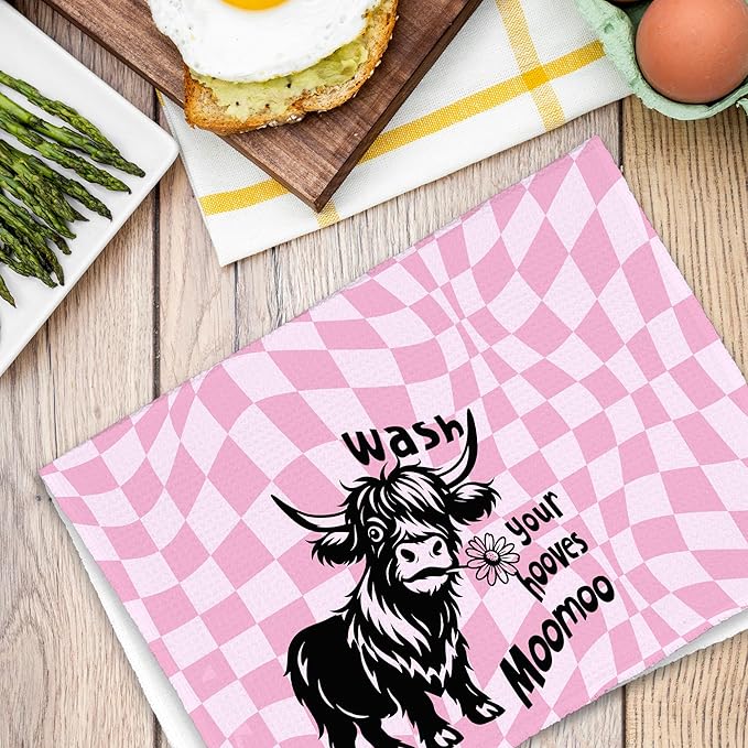 Funny Highland Cow Pink Bathroom Kitchen Towels, Cute Wash Your Hooves Hand Towel for Girly Teens Room, Farmhouse Gifts for Farmer, Trendy Preppy Checkered Dish Towels Decor for Dorm 16x24in