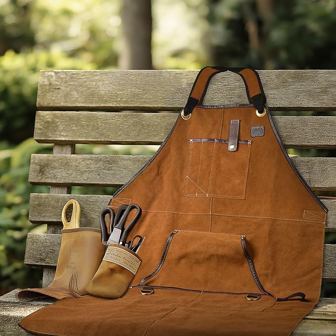 LEATHER VILLAGE Work Apron - Heavy Duty Woodworking Apron for Men with Tool Pockets for Woodworkers, Blacksmiths, Carpenters – Tan Color (Size M to XXL)