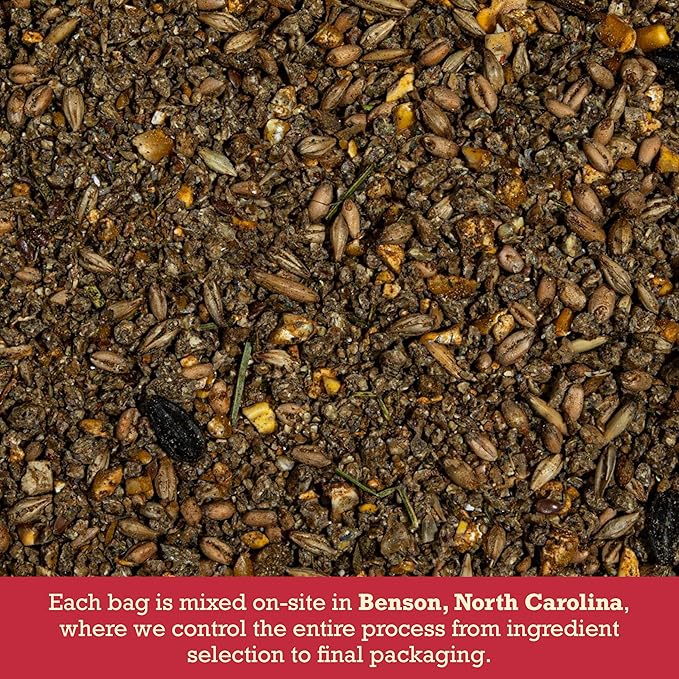 Natural Layer Chicken Feed - 40 lb Bag, Complete Poultry Feed for Laying Hens, Balanced Daily Nutrition for Backyard Chickens, Supports Consistent Egg Production and Flock Health
